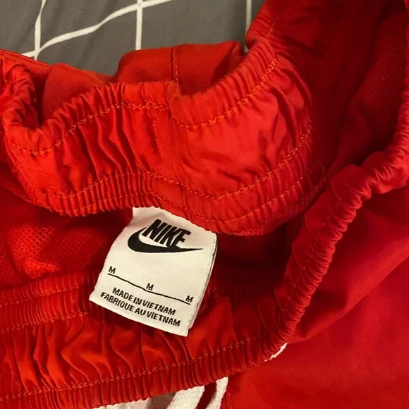 Nike Men's Red swim Shorts - Picture 3 of 4